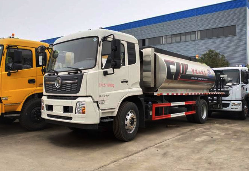 路面養(yǎng)護(hù)系列國(guó)六瀝青灑布車精品推薦