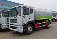 下雨后，灑水車上路作業(yè)，是否多此一舉？