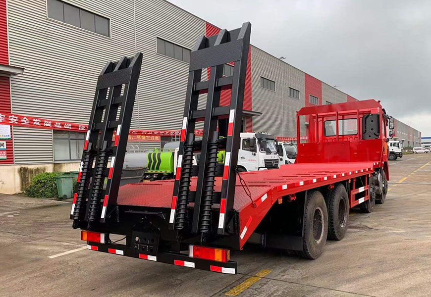 國(guó)六東風(fēng)錦程前四后八平板運(yùn)輸車