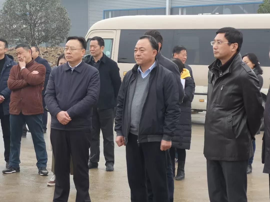 隨州市委、市人大代表團(tuán)蒞臨程力集團(tuán)商用車產(chǎn)業(yè)園視察